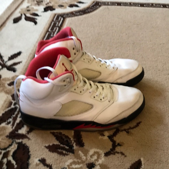 Retro 5 - Picture 1 of 2